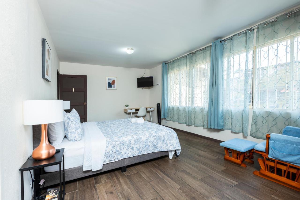 Cata Bed Breakfast サンホセ エクステリア 写真